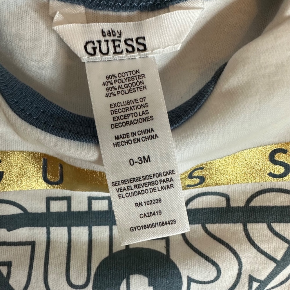 NWT Guess 3 piece bodysuit Infant 0-3 months - Picture 5 of 5
